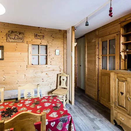 Les Avrieres Bas - 2 Pieces Pour 5 Personnes Mae-9544 * La Plagne